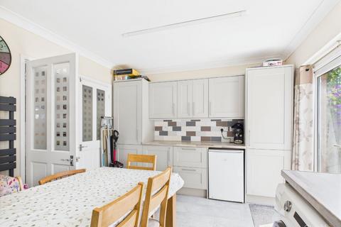 226 Markfield, Croydon, CR0 9HU