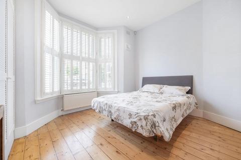 2 bedroom flat for sale, Medora Road, London SW2
