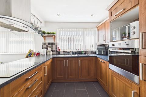 3 bedroom semi-detached house for sale, Ashcroft Close, St. Leonards Park, Gloucester, Gloucestershire, GL4