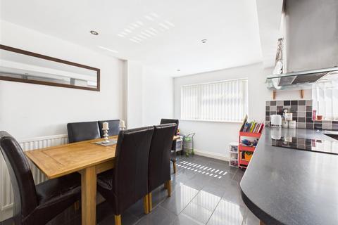 3 bedroom semi-detached house for sale, Ashcroft Close, St. Leonards Park, Gloucester, Gloucestershire, GL4