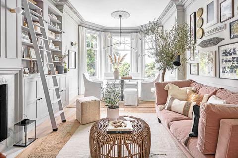 3 bedroom flat for sale, St. Marys Road, Surbiton KT6