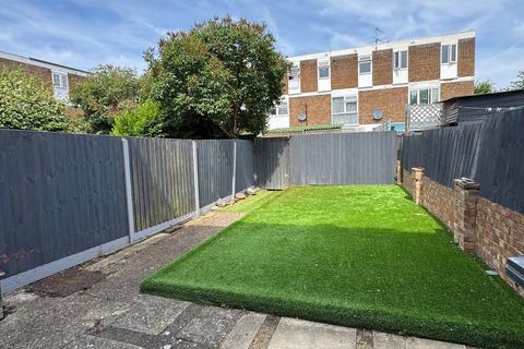 3 bedroom terraced house for sale, Regent Court, Stotfold, Hitchin, SG5