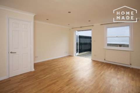 2 bedroom flat to rent, Hillgate Place, SW12