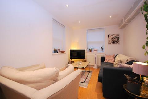 2 bedroom apartment to rent, Trinity Road, Wandsworth Common SW17