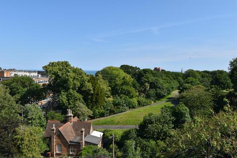 Flat 4, 5 Anglesea Terrace, St Leonards-on-sea, TN38 0QS