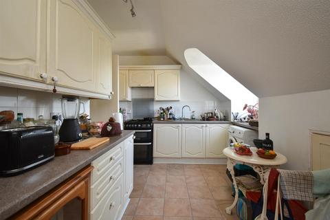 Flat 4, 5 Anglesea Terrace, St Leonards-on-sea, TN38 0QS