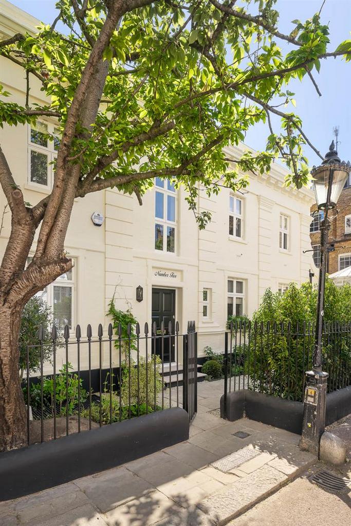 Rutland Exterior.jpg