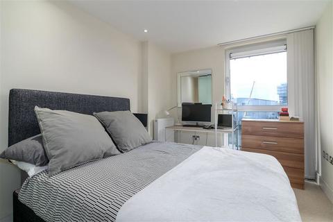 2 bedroom flat to rent, Merryweather Place, London SE10