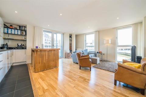 2 bedroom flat to rent, Merryweather Place, London SE10