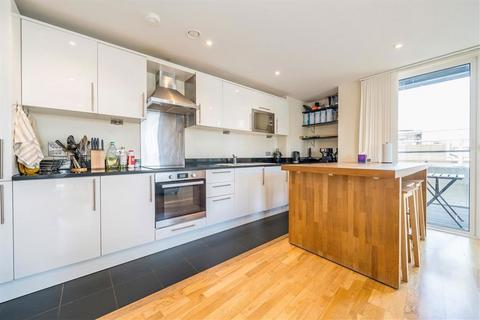 2 bedroom flat to rent, Merryweather Place, London SE10