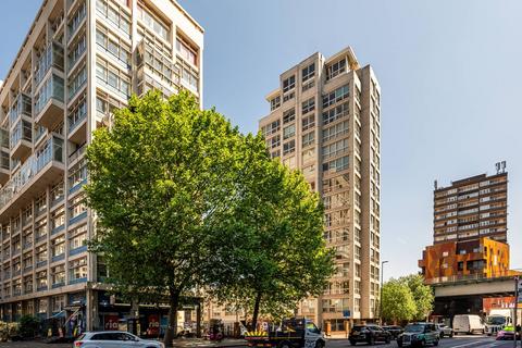 Newington Causeway, Elephant and Castle, London, SE1