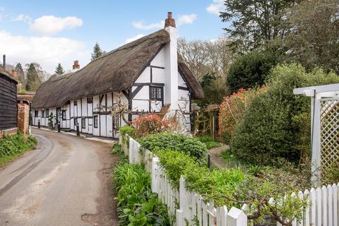 4 bedroom detached house for sale, Alleyns Lane, Cookham, Maidenhead, Berkshire, SL6