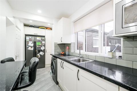 3 bedroom end of terrace house for sale, Lillechurch Road, Dagenham RM8