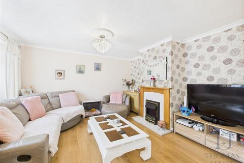 3 bedroom terraced house for sale, Bramble Way, Cotgrave, Nottingham