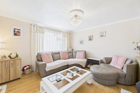 3 bedroom terraced house for sale, Bramble Way, Cotgrave, Nottingham