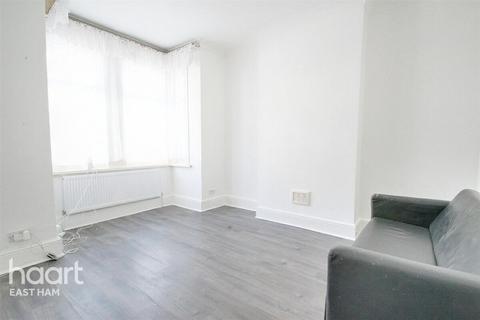 3 bedroom terraced house to rent, St Bernard's Road, London