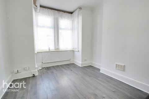 3 bedroom terraced house to rent, St Bernard's Road, London