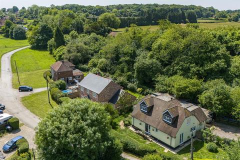 undefined, Handleton Common, Lane End HP14