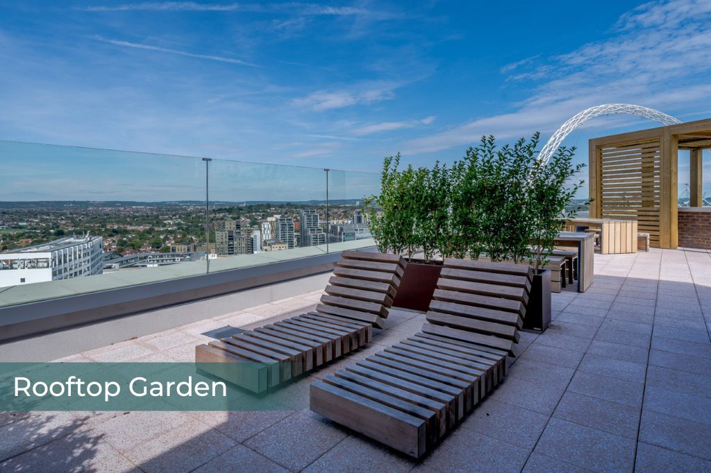 F7e5ea6b8c1b9984e3e88d15af1e