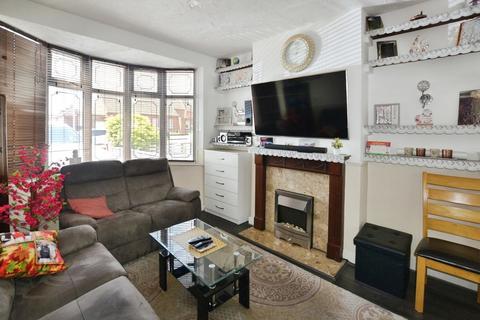 3 bedroom semi-detached house for sale, Buckminster Road, Leicester LE3