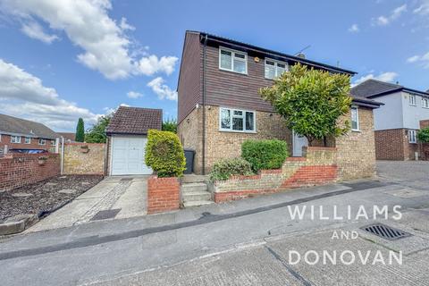 4 bedroom detached house for sale, Barnwell Drive, Hockley