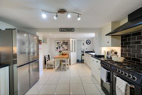 4 bedroom semi-detached house for sale, Alley Road, Ipswich IP10