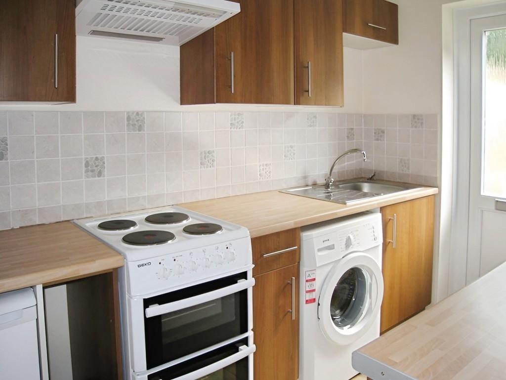 84692841-kitchen