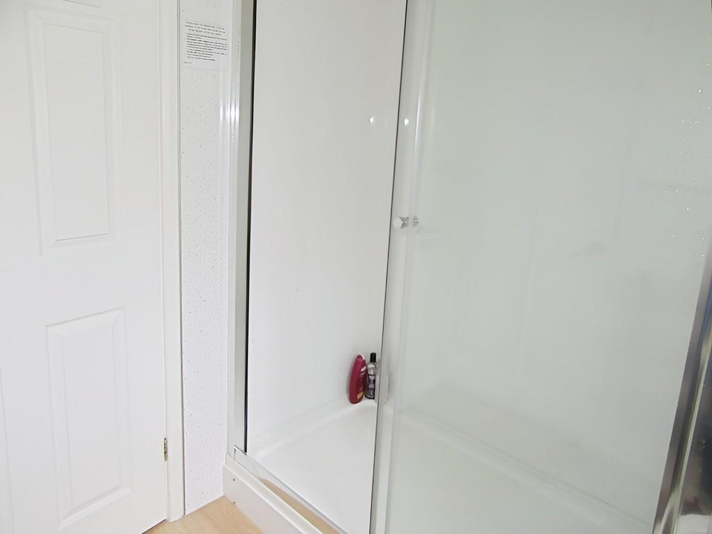 3d3e6fed-Shower 203