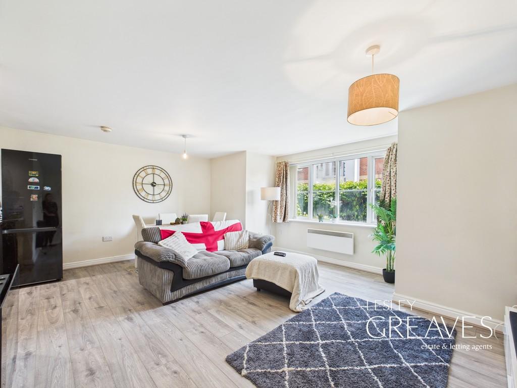 Living/Dining Area