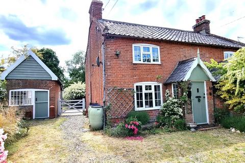 Rowan Cottage Back Road, Wenhaston, Halesworth, IP19 9DY