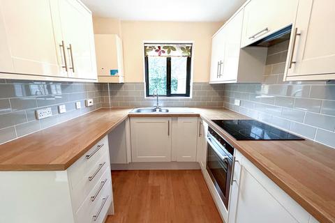 4 Cheverell Close, Trowbridge, BA14 0BH