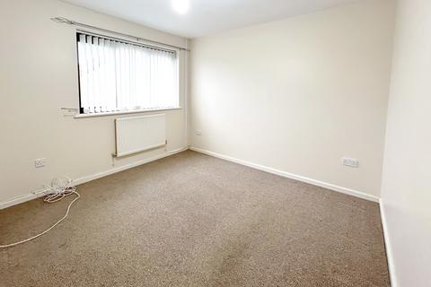 4 Cheverell Close, Trowbridge, BA14 0BH