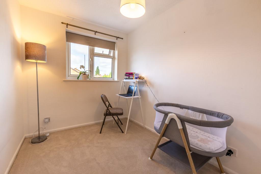 22 Woodland Close-10