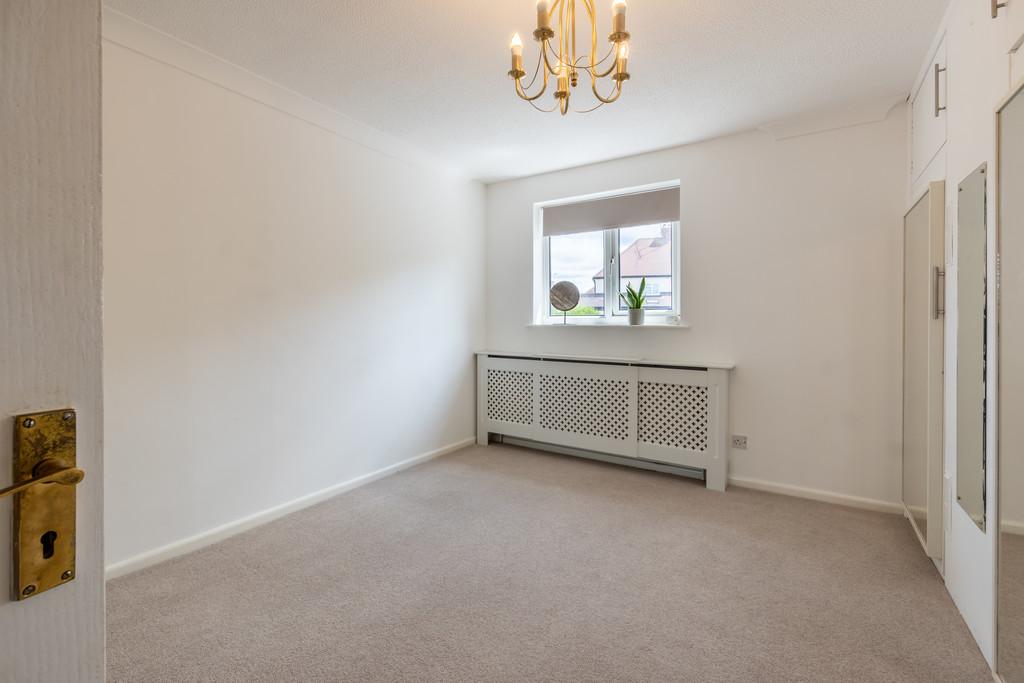 22 Woodland Close-12