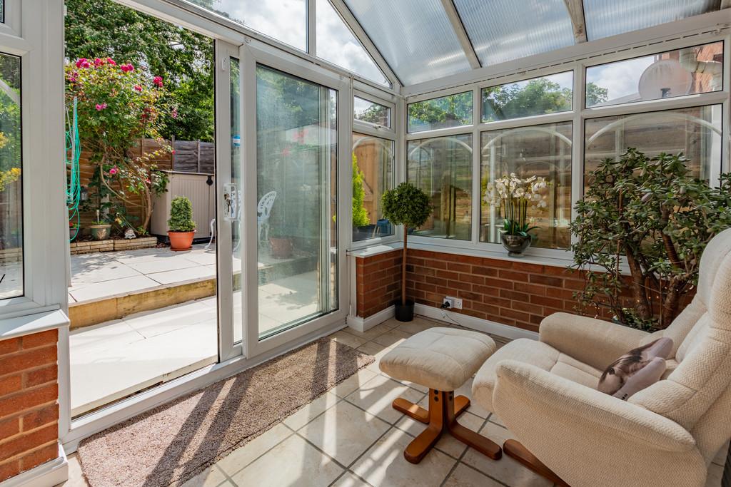 22 Woodland Close-16