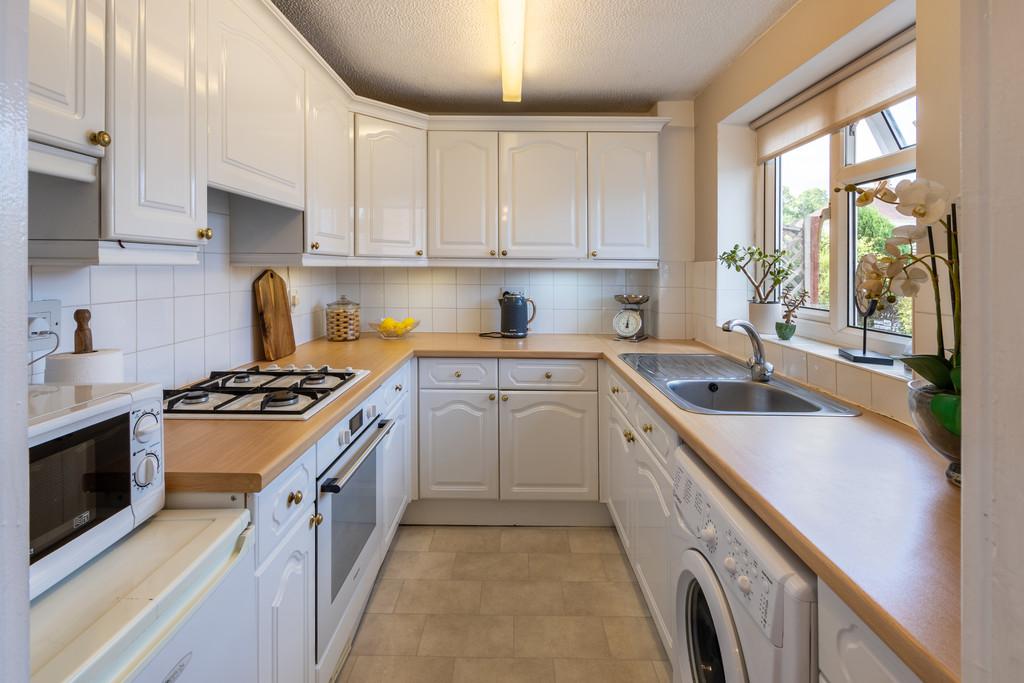 22 Woodland Close-2