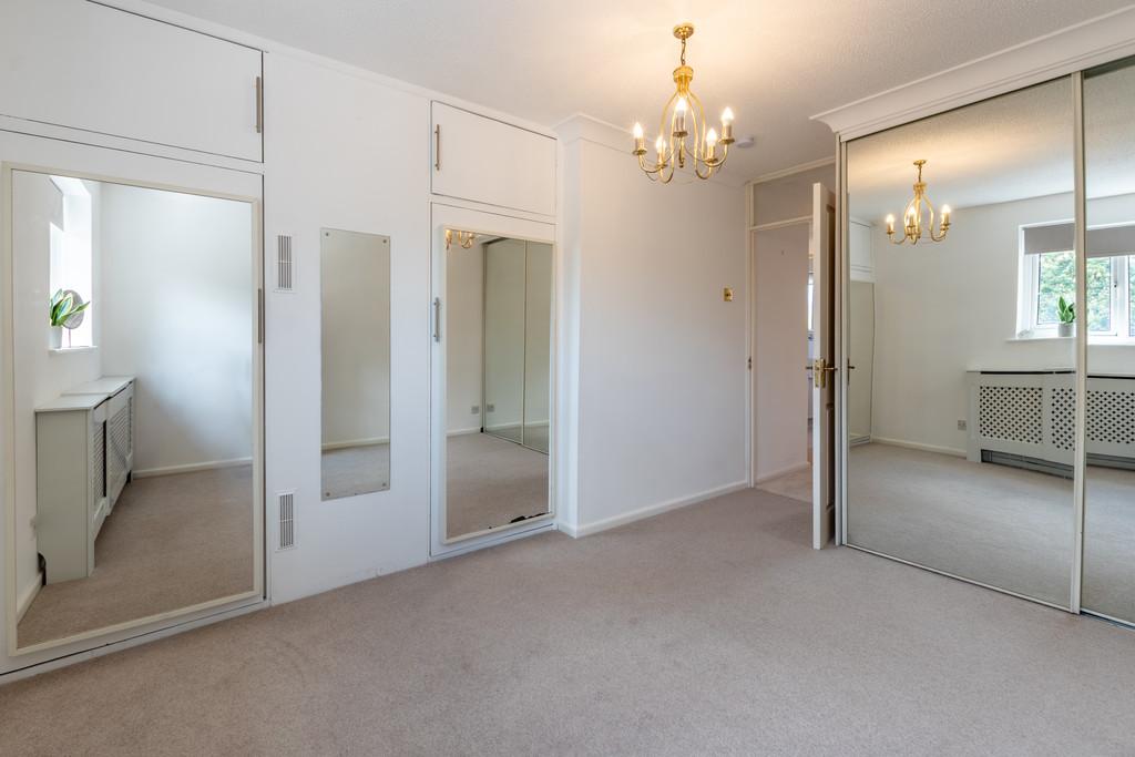 22 Woodland Close-13