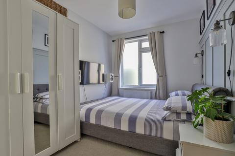 2 bedroom ground floor flat for sale, Portfield Road, Christchurch