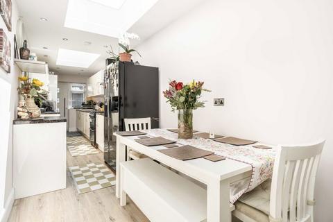 41 Windsor Road, Sunbury-on-thames, TW16 7QY