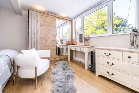 41 Windsor Road, Sunbury-on-thames, TW16 7QY