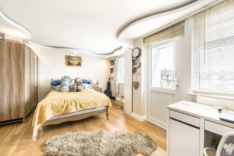 41 Windsor Road, Sunbury-on-thames, TW16 7QY