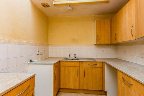 1 bedroom flat for sale, Maple Road, Rushden NN10