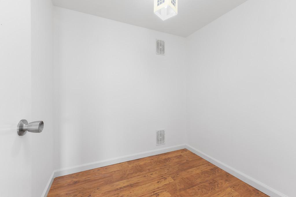 198 Lenzie Avenue 22