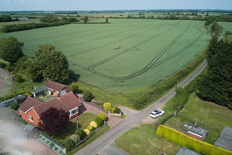3 bedroom detached bungalow for sale, Holywell Lane, Utterby LN11 0TU