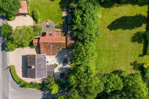 undefined, Athelington, Eye