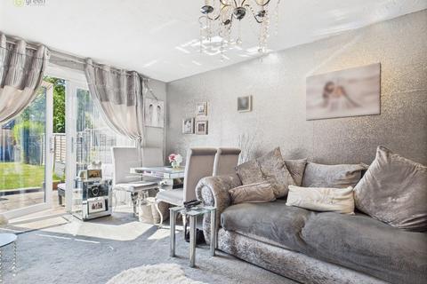 2 bedroom terraced house for sale, Oakmeadow Close, Birmingham B33