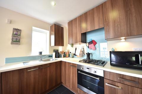 2 bedroom apartment to rent, Sierra Road, High Wycombe, Buckinghamshire, HP11