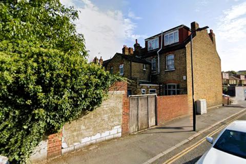 1b Boyd Avenue, Southall, UB1 3BT