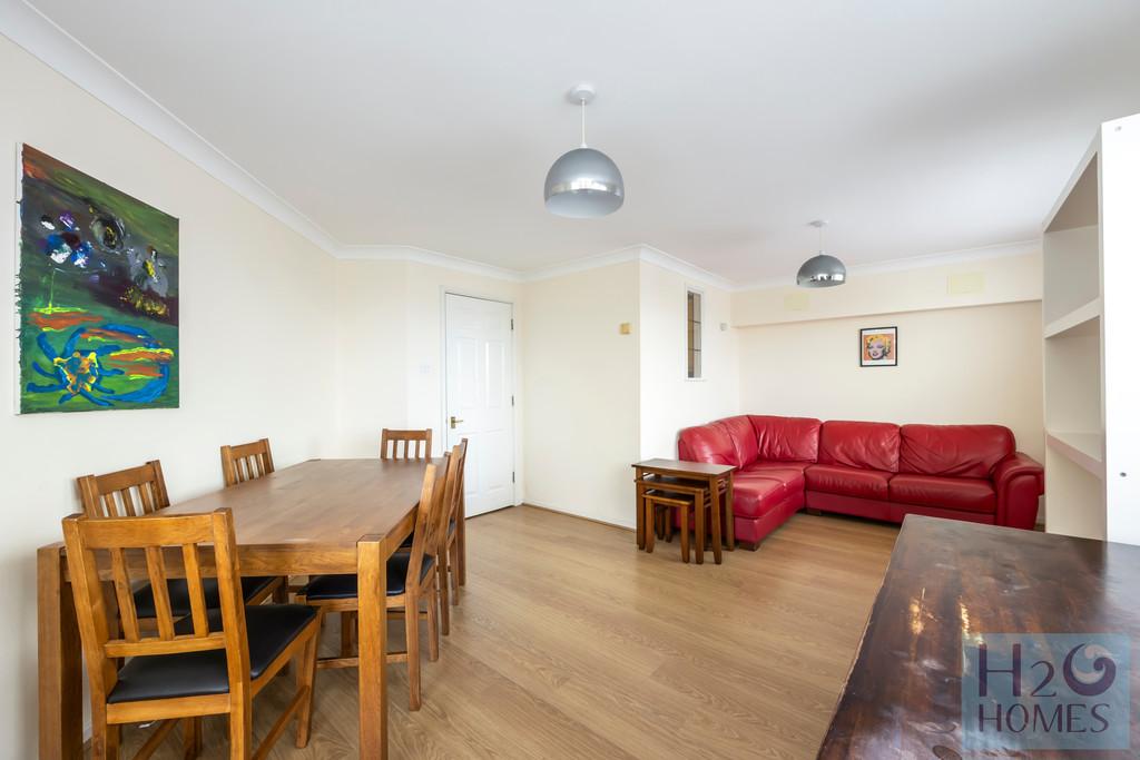 The Strand, Merton Court, Flat 46-002