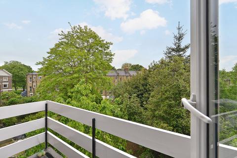 12 Skipworth Road, London, E9 7JH